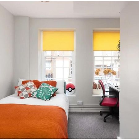 Spacious Room With Shared Facilities London Eksteriør billede