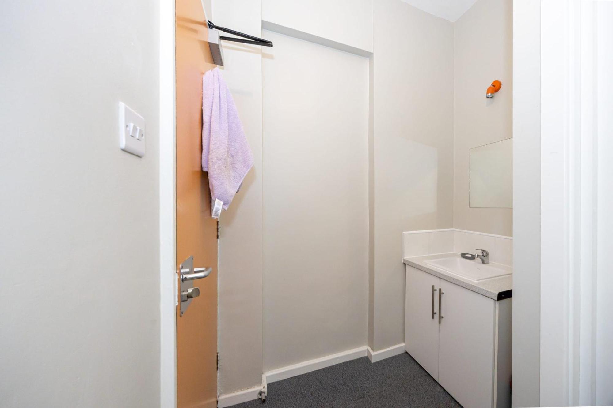 Spacious Room With Shared Facilities London Eksteriør billede
