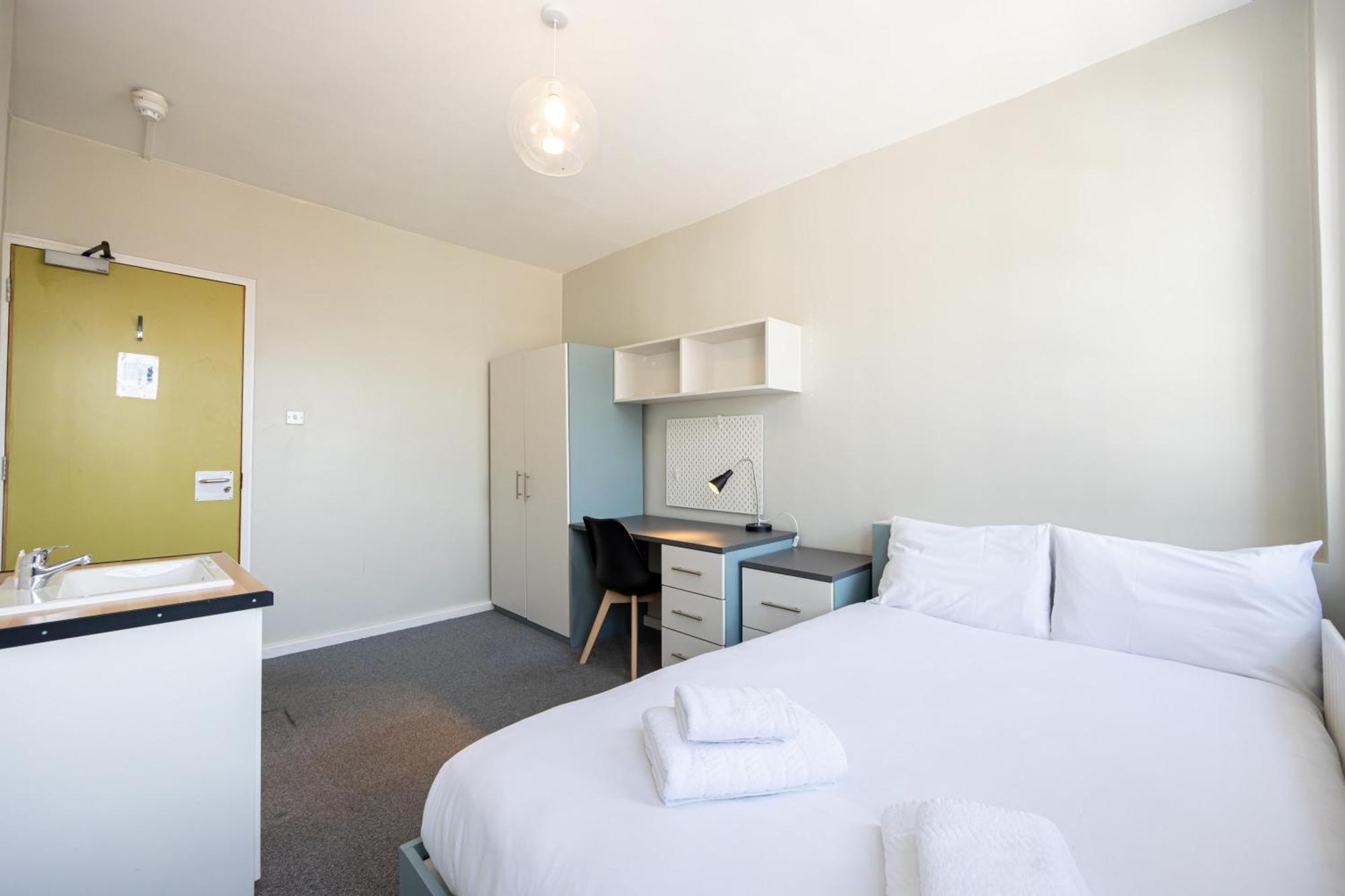 Spacious Room With Shared Facilities London Eksteriør billede
